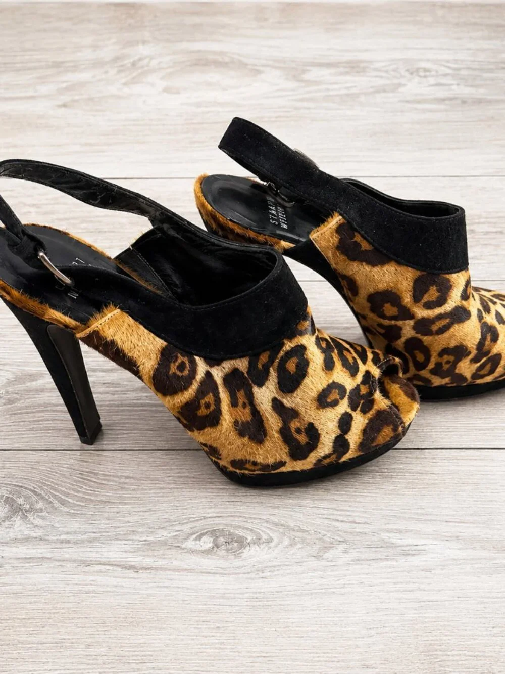 Stuart Weitzman authentic stuart